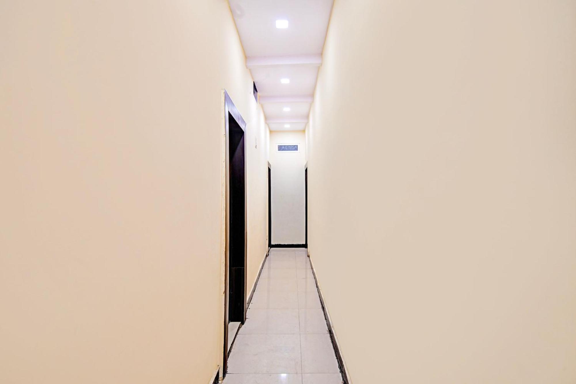 Super Hotel O Hanuman Naka Ujjain Formerly Krishna Palace 外观 照片