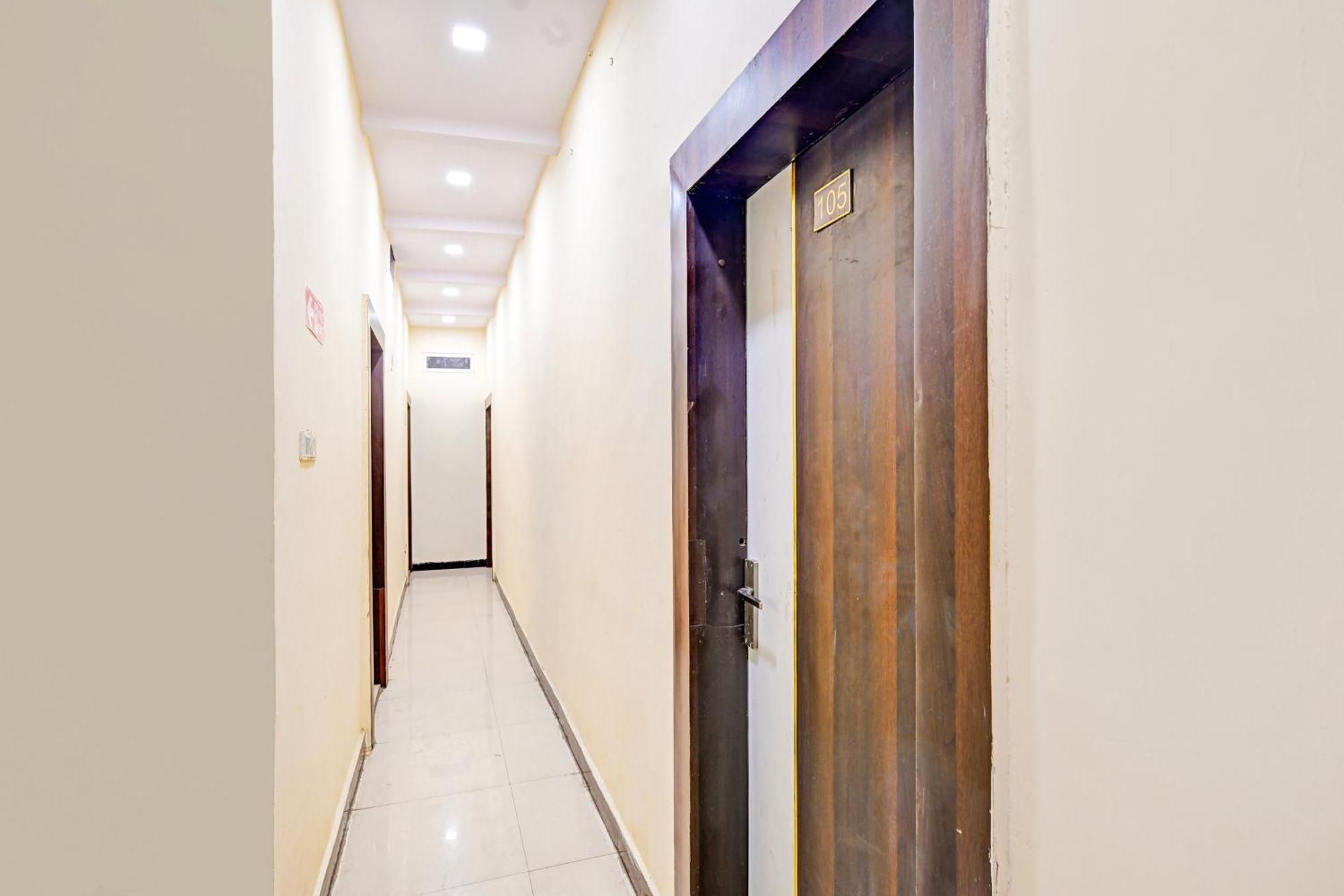 Super Hotel O Hanuman Naka Ujjain Formerly Krishna Palace 外观 照片
